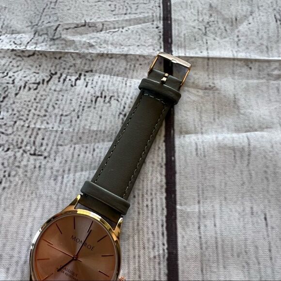 Monroe Classique Womens Leather Band Water Resistant Watch Brand New - Picture 6 of 7
